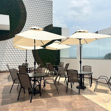 River View Suites Гуаякиль Экстерьер фото